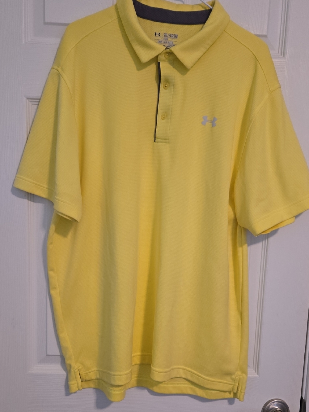 Under Armour Men's Neon Yellow Polo Shirt Heat Gear Size 2XL